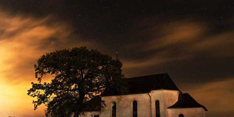 世纪盛佳装饰解析：北欧风格设计的核心要素与绿色装修实现路径