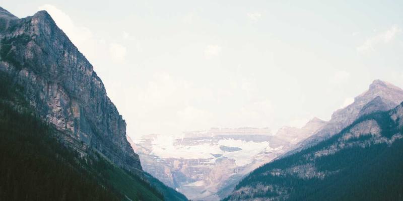 工业风如何唤醒老宅灵魂？世纪盛佳装饰经典翻新案例深度解析