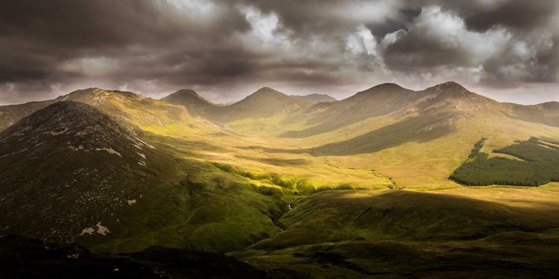 旧仓新生:世纪盛佳装饰如何将老仓库改造为创意办公空间,诠释结构利用与空间叙事性设计